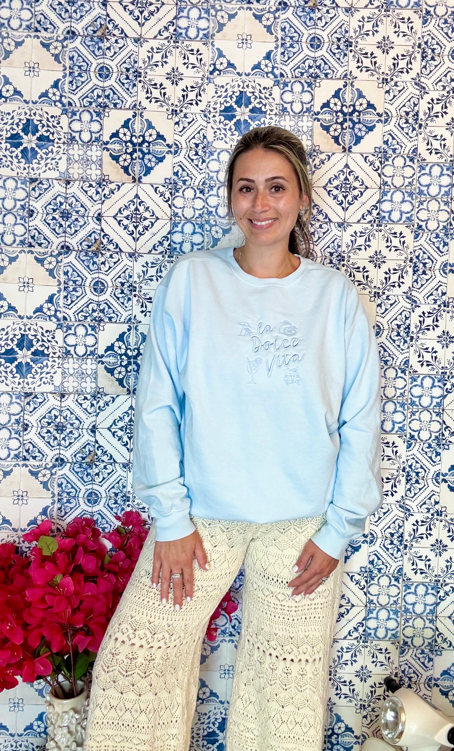 La Dolce Vita Embroidered ADULT SWEATSHIRT/T-SHIRT